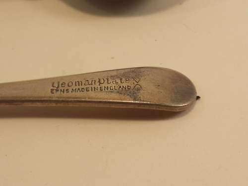 Vintage Set 2 tea spoons 1930 sugar spoon by Yeoman epns made in England Madame Tussaud