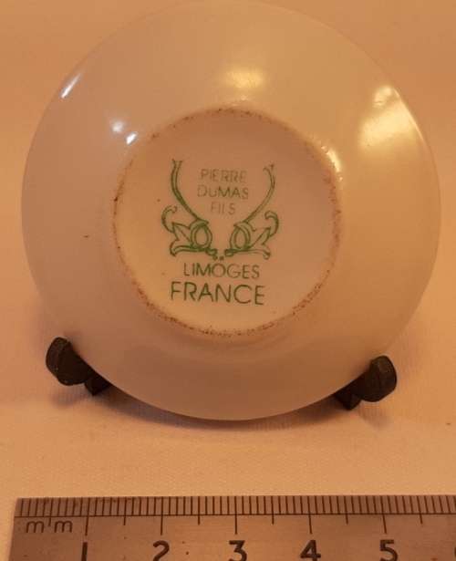 Small Plate on stand by Pierre Dumas Limoges France Dia 6 cm plus pill box