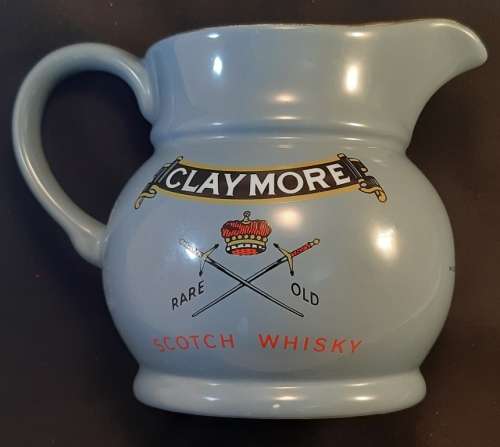 Claymore Scotch whiskey water jug.Wade London England Very collectable!