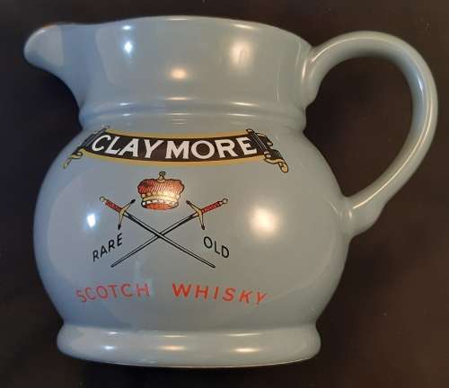 Claymore Scotch whiskey water jug.Wade London England Very collectable!