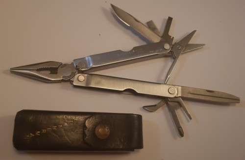 Leatherman PST 2  Retired Good condition year 97  With Leather Pouch Collectable