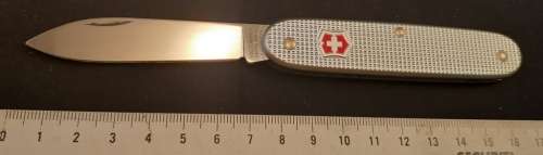 Swiss Army knife Ribbed Alox Solo  Victorinox