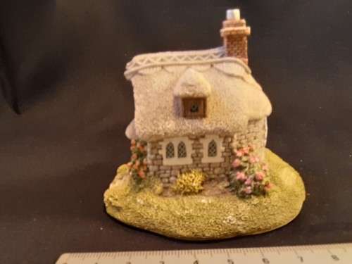 Lilliput house Wheyside Cottage