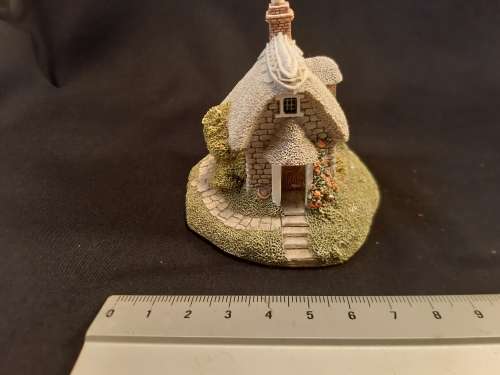 Lilliput house Wheyside Cottage