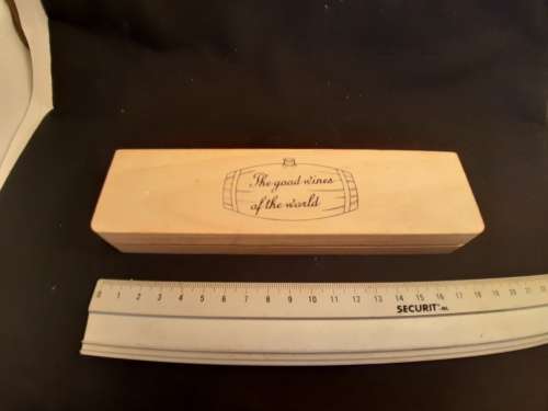 Wine tasting thermometer in wooden box