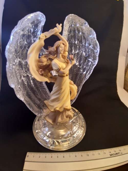 Angel Of Joy "Heaven's Crystal Blessings" Figurine as per pictures Hight 21 width15cm