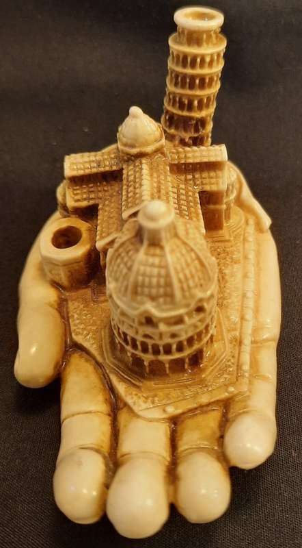 Ornament  Hand with Tower of Pisa  Hight 5 cm x width /length 10 cm signed by J Taliani