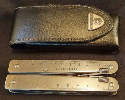 Victorinox Swiss Army knife Swiss Tool with Black Leather Pouch