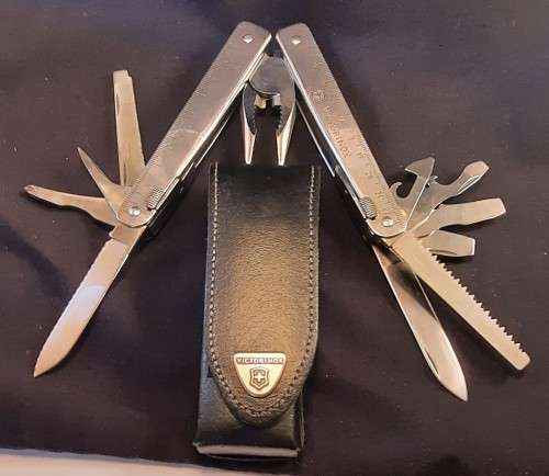Victorinox Swiss Army knife Swiss Tool with Black Leather Pouch