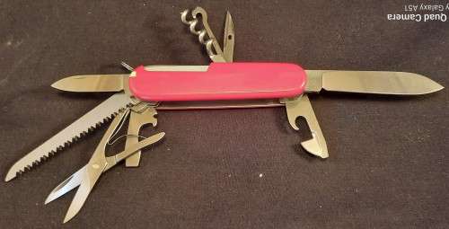 Victorinox Swiss Army knife (Huntsman) with Red Scales
