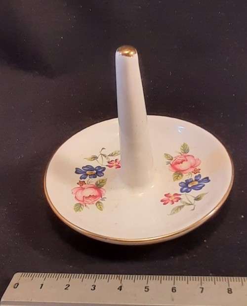Ceramic Floral Crown decorated Ring Holder Hight 76cm width 87 cm