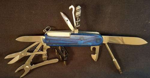 Victorinox -Cybertool-34  Swiss Army Knife Blue Translucent scales