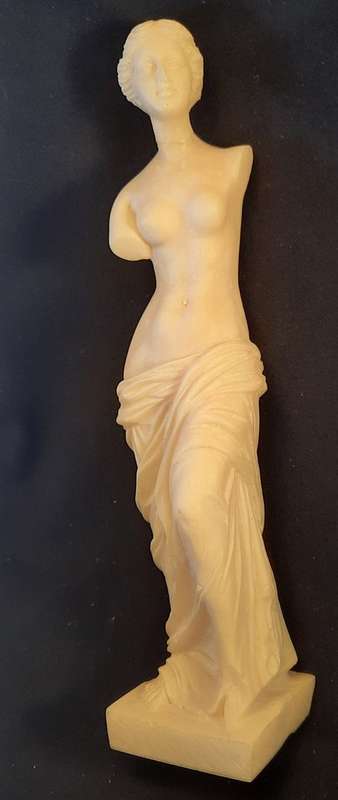 Greek  Statue, Venus de Mile  H 24 cm  W 5  cm Condition as per Pictures