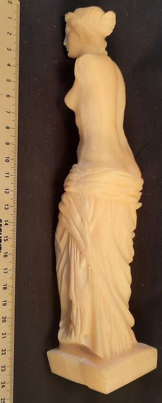 Greek  Statue, Venus de Mile  H 24 cm  W 5  cm Condition as per Pictures