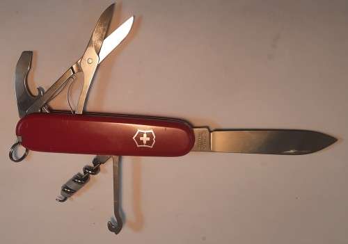 Swiss Army Knife .Golfer  Discontinued grooved cork screw small 84 mm with scissors