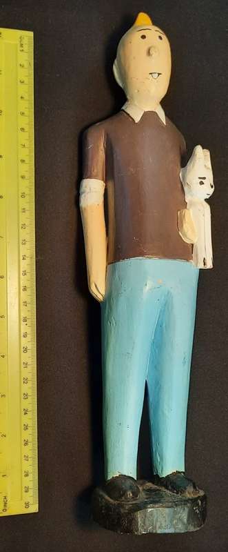 Wooden Statue Tin Tin as per pictures