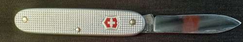 Swiss Army knife Ribbed Alox solo has been sharpened