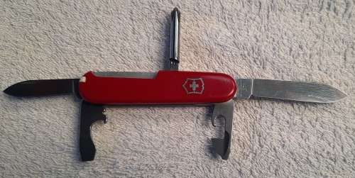 Victorinox Small Tinker 84 mm Swiss Army Knife Red   Scales