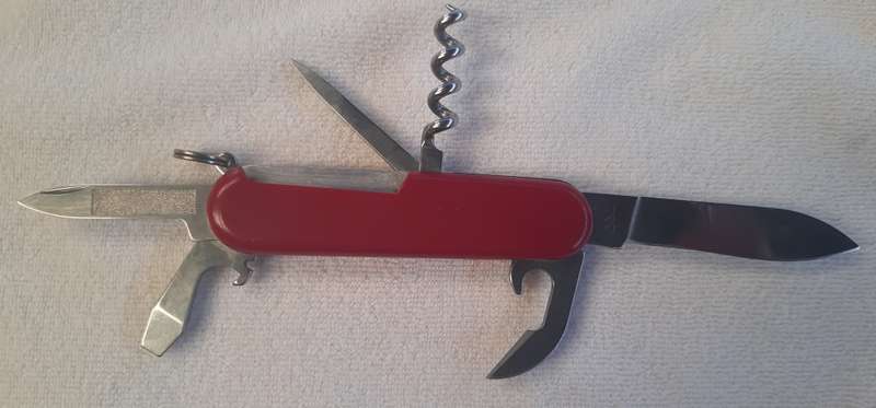 Swiss Army Knife Wenger - Commander Discontinue collectable no wenger logo on scale