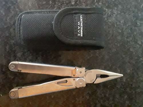 Leatherman Wave with original box and nylon sheath