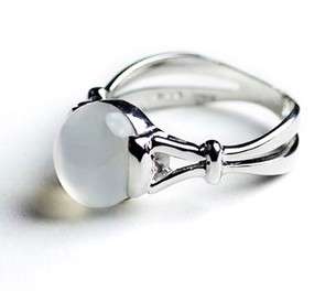 Twilight: Bella's Moonstone Ring