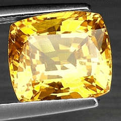 **SIMPLY STUNNING**SUBLIME GOLDEN YELLOW 5.60 CARAT VVS SAPPHIRE R44,000.00