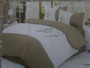 Stunning Queen Duvet 6 Piece!!!! Green