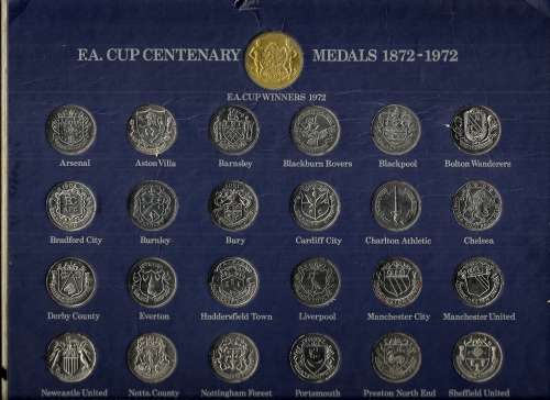 "ESSO" (UK) - "100 YEARS OF FOOTBALL" - COMPLETE COLLECTORS FOLDER, 1972!