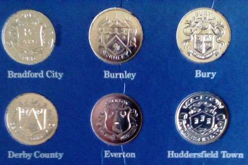 "ESSO" (UK) - "100 YEARS OF FOOTBALL" - COMPLETE COLLECTORS FOLDER, 1972!