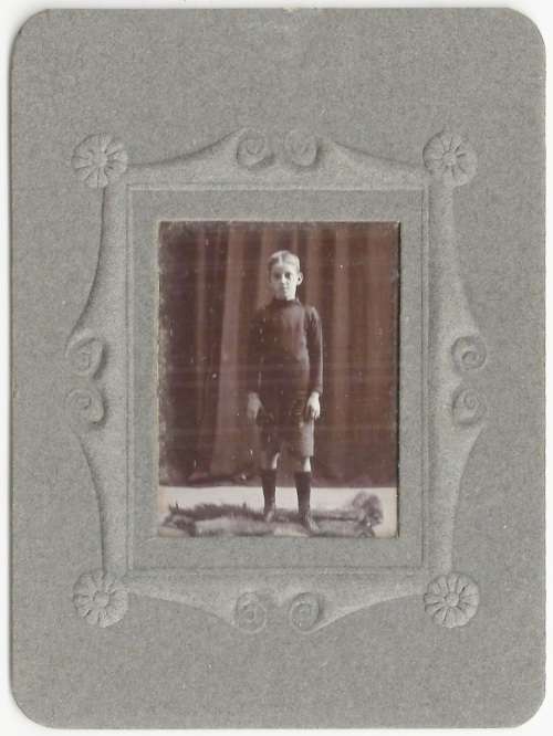VICTORIAN PHOTOGRAPH OF A BOY.
