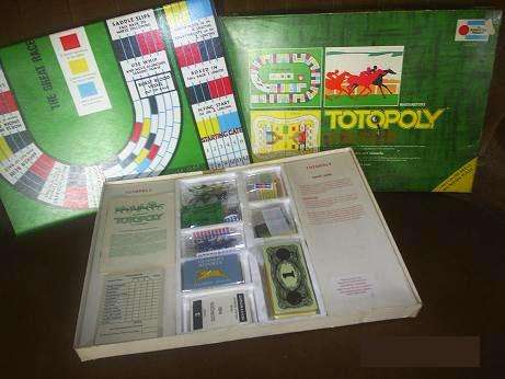 VERY SCARCE TOTOPOLY GAME WITH AFRIKAANS INSTRUCTIONS