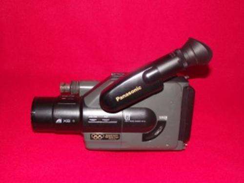 Panasonic NV-G1 VHS Movie Camera - 8x Optical Zoom