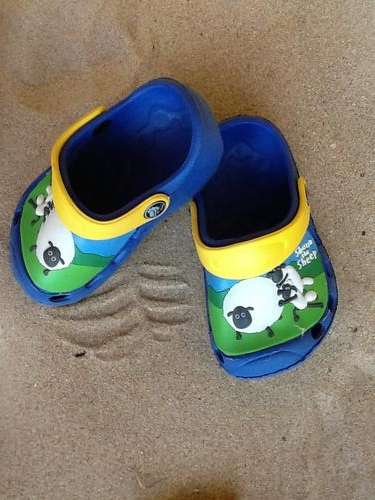 Shaun the Sheep crocs garden and beach shoes for kiddies * last one size 7