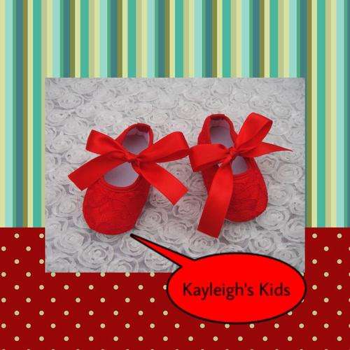 Red lace soft baby shoes 12cm approximately 6-12 months