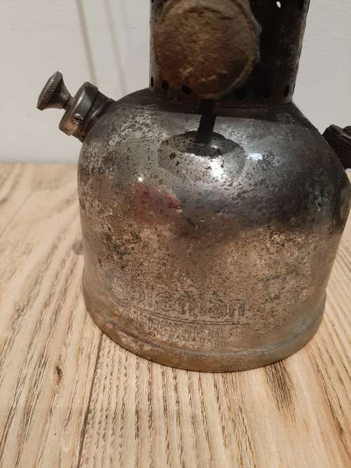 Coleman 249 lamp