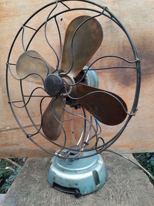 Art deco fan