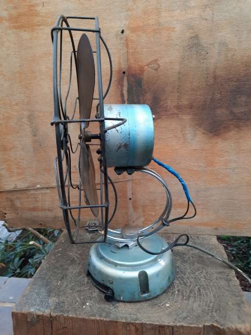 Art deco fan