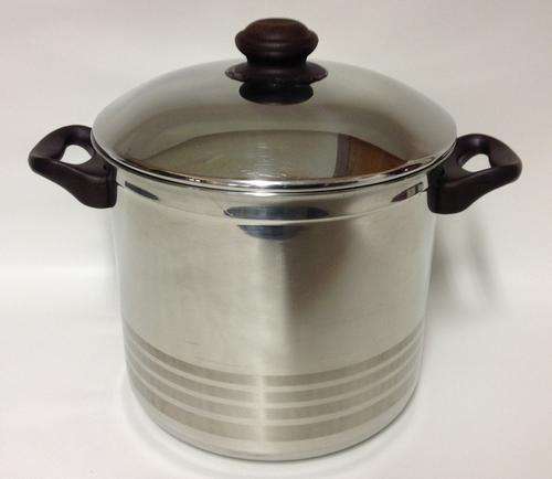 Heavy Base Stainless Steel pot with lid - 7 liters