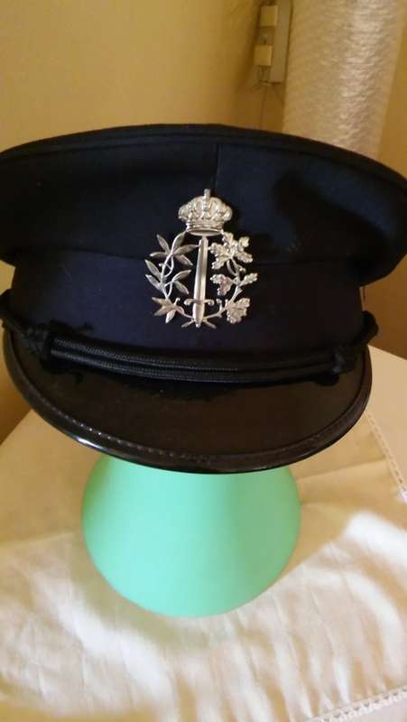 BLACK BELGIUM  FEDERAL POLICE OFFICERS HAT WITH BADGE