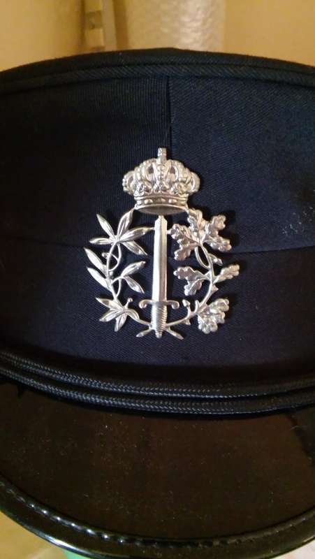 BLACK BELGIUM  FEDERAL POLICE OFFICERS HAT WITH BADGE