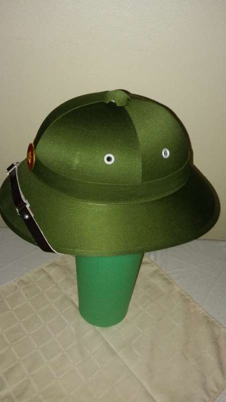VIETNAMESE PEOPLES ARMY PITH HELMET