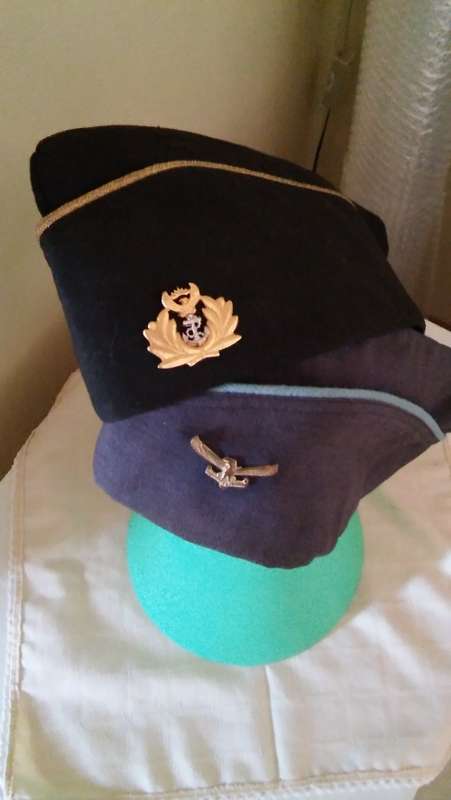 SOUTH AFRICA NAVY AND AIR FORCE GARRISON CAPS