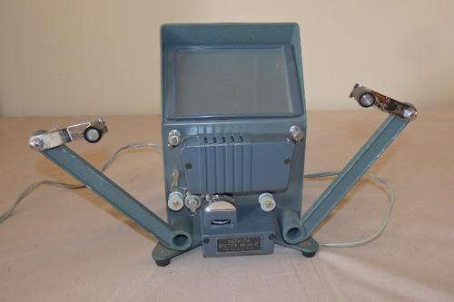 AN AWESOME VINTAGE "YASHICA" EDITOR 8mm FILM VIEWER AND EDITING UNIT IN STUNNING CONDITION