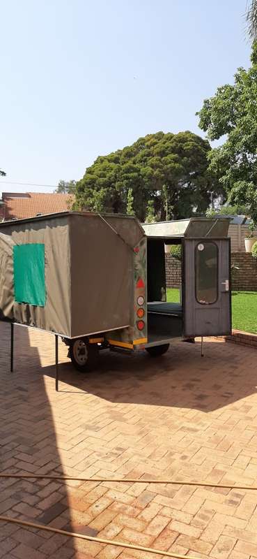 CAMPER/Caravan with optional extra Gazebo