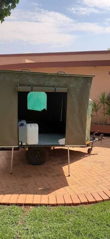 CAMPER/Caravan with optional extra Gazebo