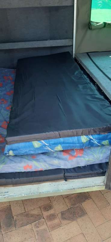 CAMPER/Caravan with optional extra Gazebo