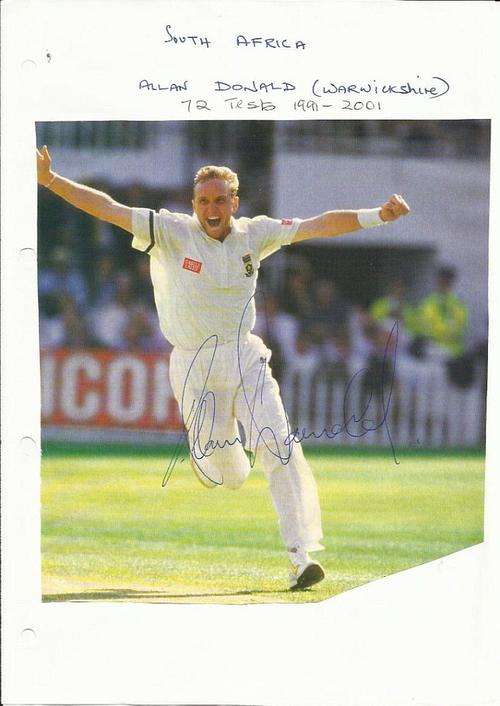 Alan Donald signed colour magazine