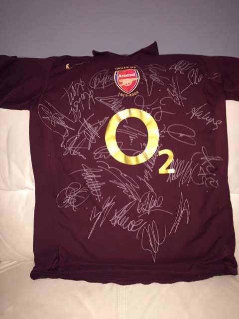 ##Arsenal Signed Soccer Jersey## 2005/2006 Team