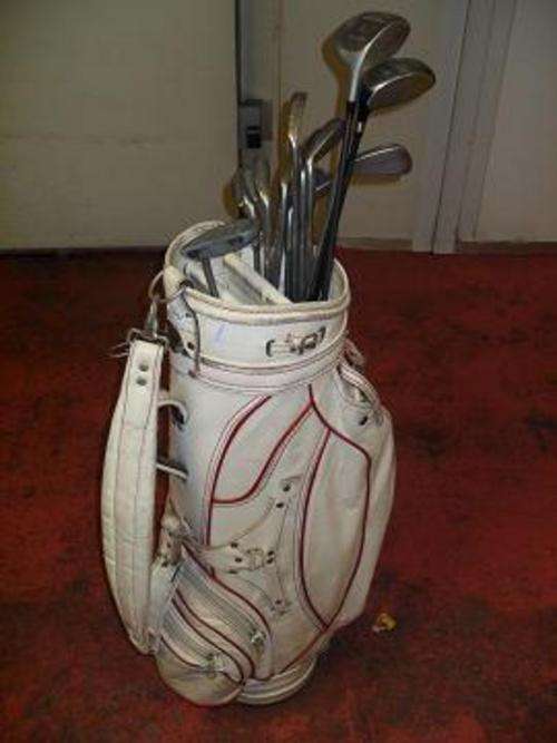 13 PIECE GOLF SET!! READY TO PLAY!! R1 AMAZING AUCTION NO RESREVE