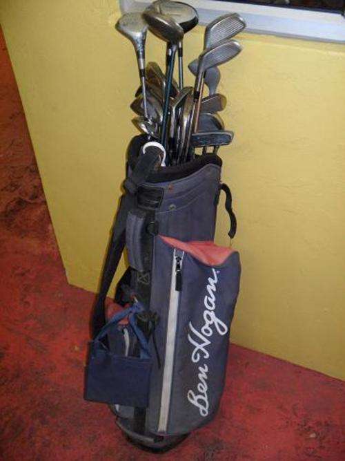 23 PIECE GOLF SET!!! YES THATS RIGHT 23 PIECE!!! R1 NO RESERVE!!! AUCTION